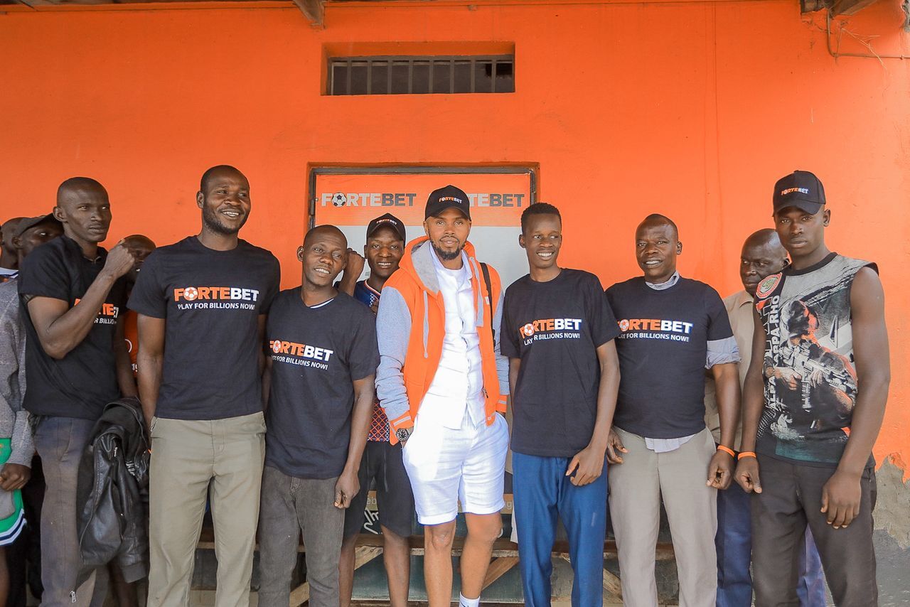 FORTEBET DELIVERS EARLY X-MAS GOODIES TO LIRA, APAC